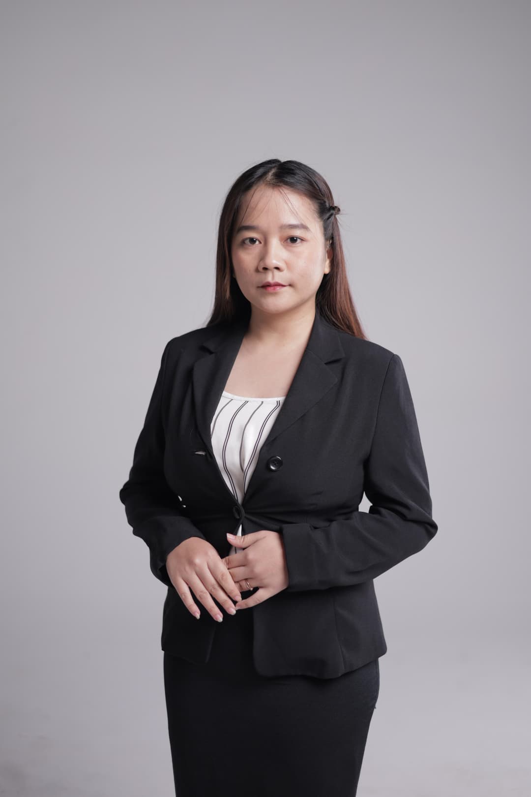 Christ Laurencia Aritonang, S.H